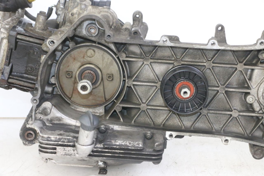photo de MOTEUR APRILIA SCARABEO GT TOURING 125 (1999 - 2005) - Vue rapprochée