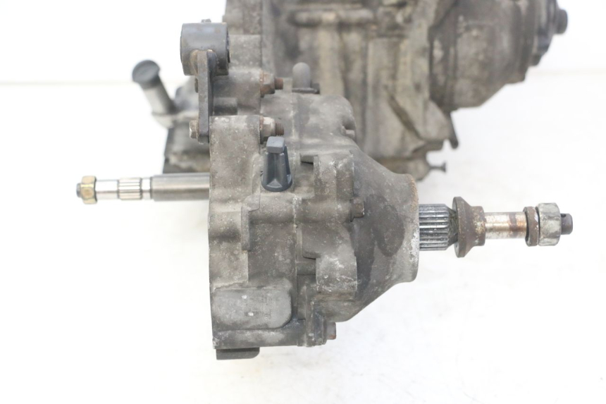 photo de MOTEUR APRILIA SCARABEO GT TOURING 125 (1999 - 2005) - Gros plan technique