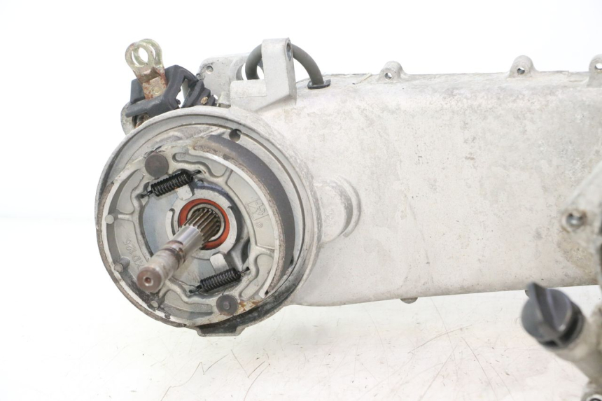 photo de MOTEUR FYM SCOOTERONE 125 (2006 - 2008) - Vue rapprochée