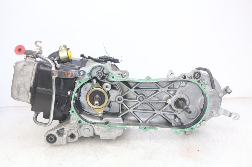 photo de MOTEUR HONDA SCV LEAD 100 (2003 - 2007) - Photo complémentaire