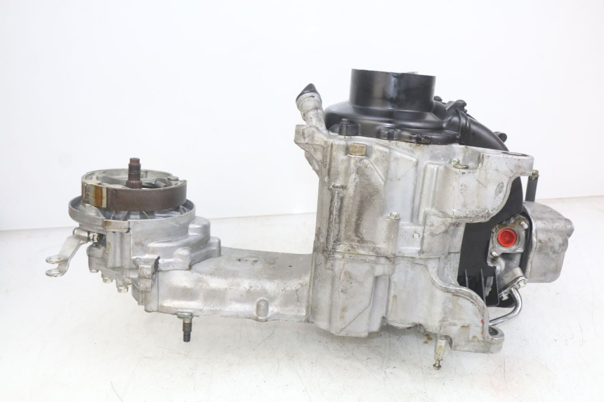 photo de MOTEUR HONDA SCV LEAD 100 (2003 - 2007) - Zoom état d’usage