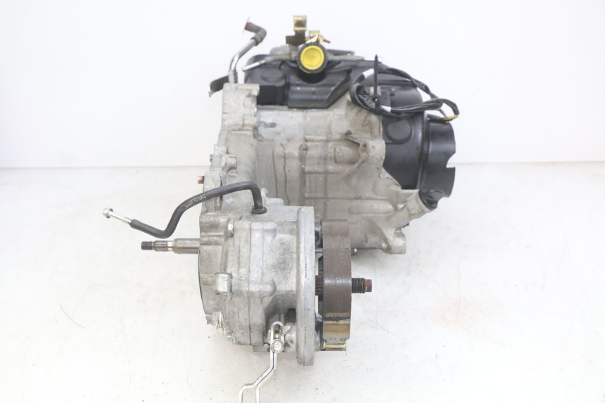 photo de MOTEUR HONDA SCV LEAD 100 (2003 - 2007) - Gros plan technique