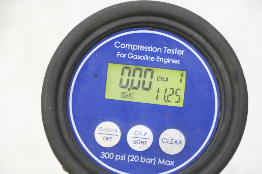 photo de MOTEUR HONDA SCV LEAD 100 (2003 - 2007) - État de surface