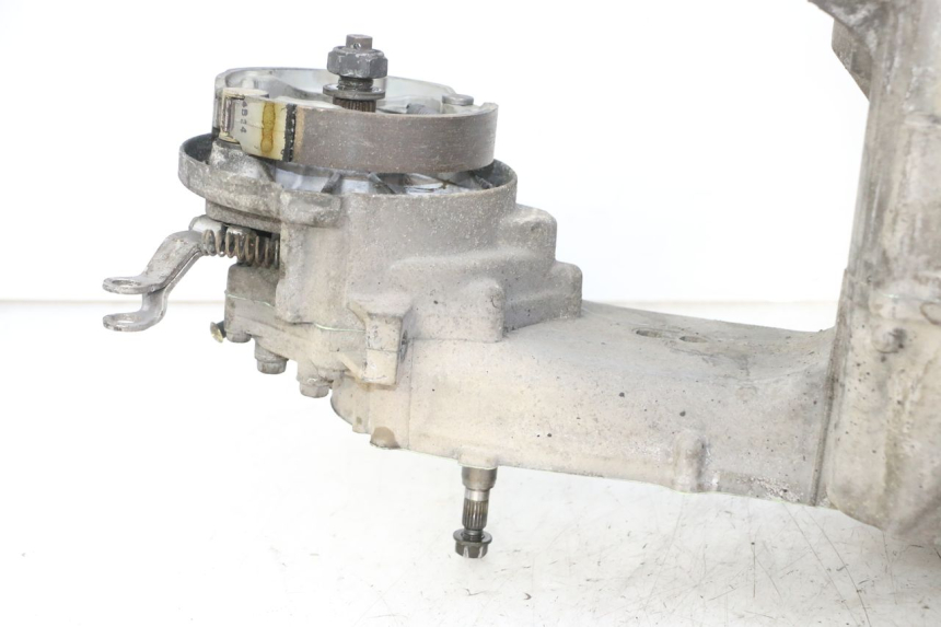 photo de MOTEUR HONDA SCV LEAD 100 (2003 - 2007) - État de surface