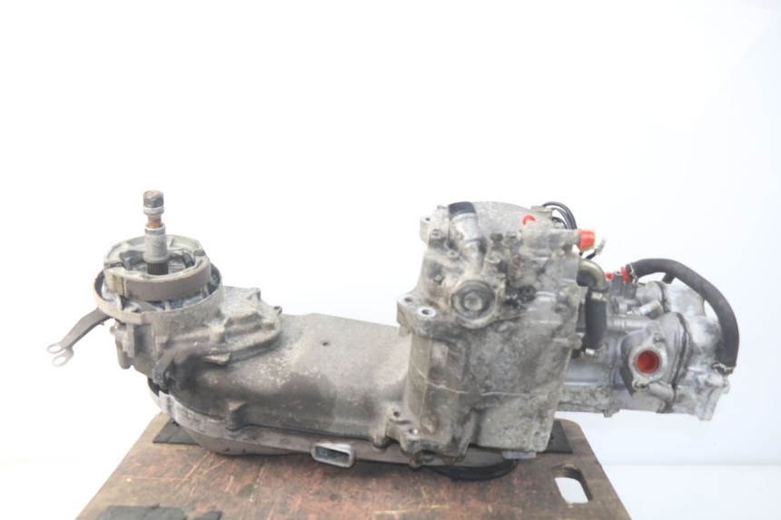 photo de MOTEUR HONDA SES DYLAN 125 (2002 - 2006) - Autre angle de vue
