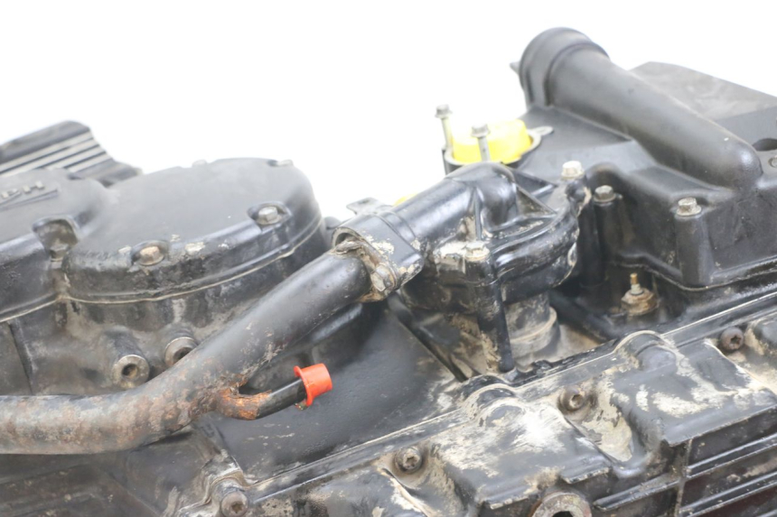 photo de MOTEUR TRIUMPH SPEED TRIPLE T301 900 (1994 - 1996) - Gros plan technique