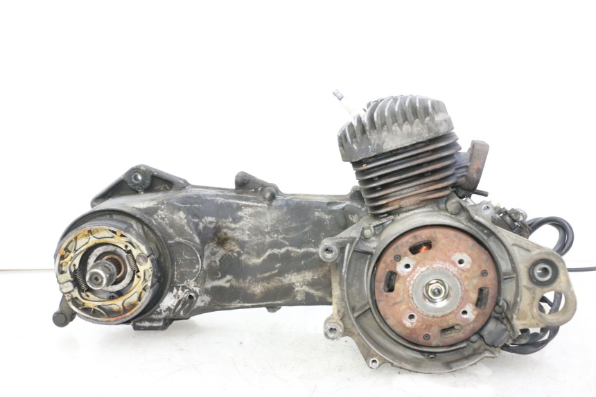 photo de MOTEUR PEUGEOT SPEEDAKE 50 (1995 - 1997) - Inspection visuelle