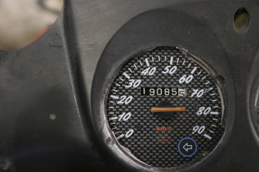 photo de MOTEUR PEUGEOT SPEEDAKE 50 (1995 - 1997) - Gros plan technique