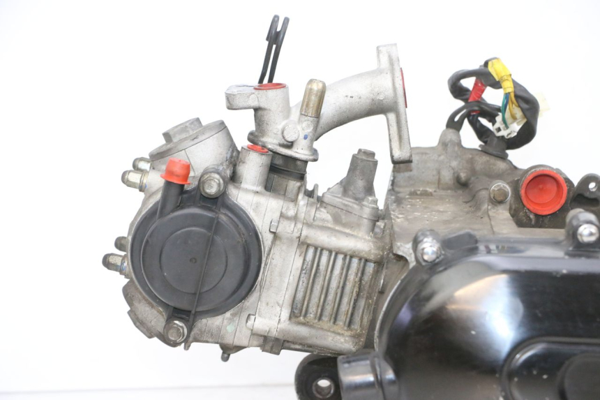 photo de MOTEUR PEUGEOT SPEEDFIGHT 4 4T EFI 50 (2021 - 2025) - Autre angle de vue
