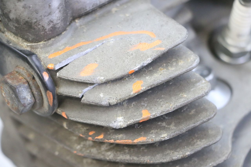 photo de MOTEUR HARLEY DAVIDSON SPORTSTER XL CUSTOM 883 (1999 - 2006) - Détails caractéristiques