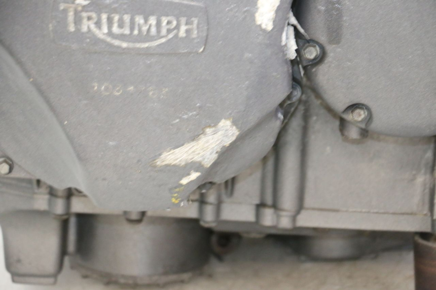 photo de MOTEUR TRIUMPH SPRINT 900 (1995 - 1998) - Détails caractéristiques