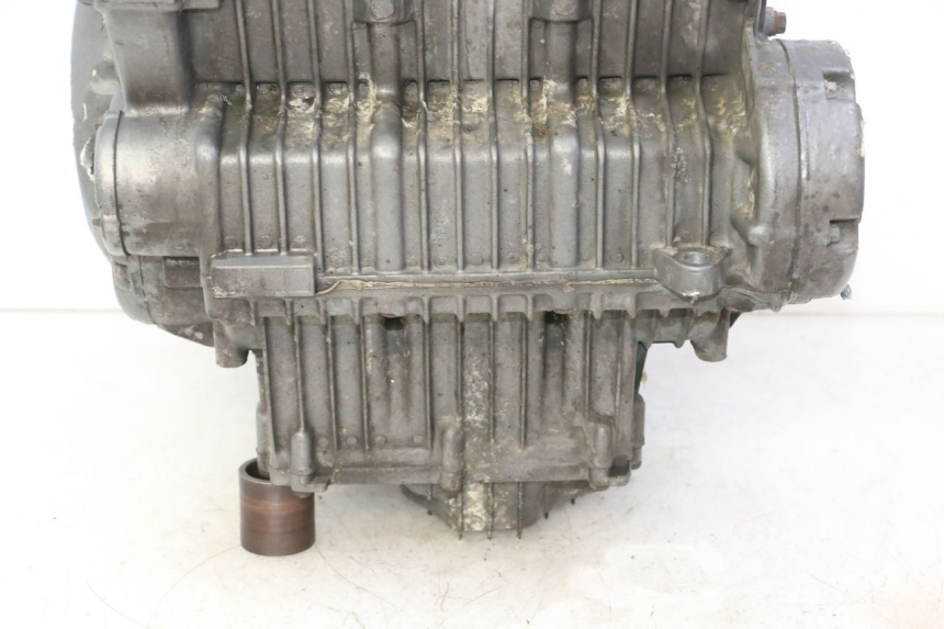 photo de MOTEUR TRIUMPH SPRINT 900 (1995 - 1998) - Vue rapprochée