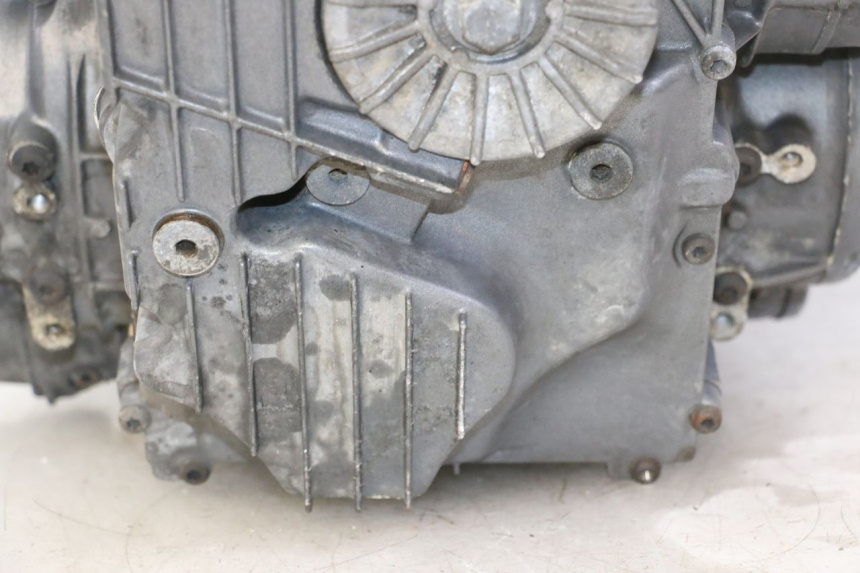 photo de MOTEUR TRIUMPH SPRINT 900 (1995 - 1998) - Aperçu profil