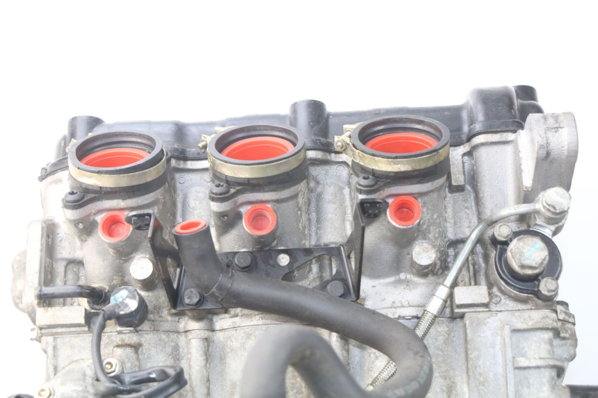 photo de MOTEUR TRIUMPH SPRINT ST ABS 1050 (2005 - 2007) - Zoom composants