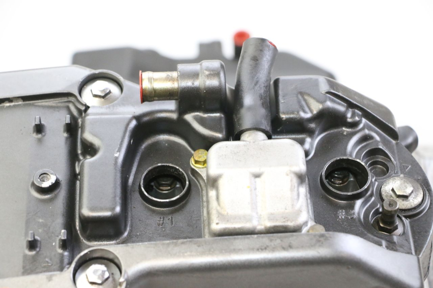 photo de MOTEUR HONDA ST PAN EUROPEAN 1300 (2002 - 2013) - Gros plan technique