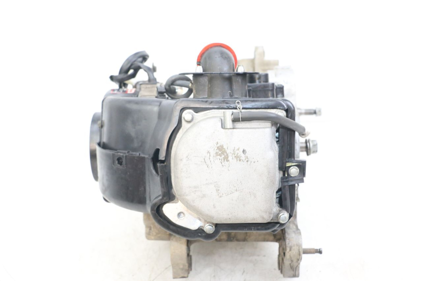 photo de ENGINE VASTRO STREET X 4T 50 (2016 - 2021) - Zoom composants