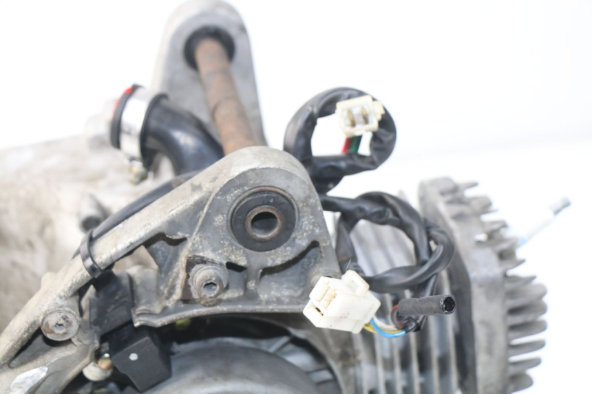 photo de MOTEUR PEUGEOT STREETZONE 2T 50 (2014 - 2019) - État de surface
