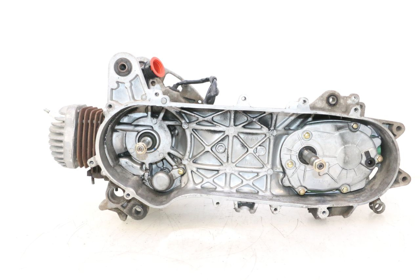 photo de MOTEUR PEUGEOT STREETZONE NAKED 2T 50 (2014 - 2018) - Vue principale