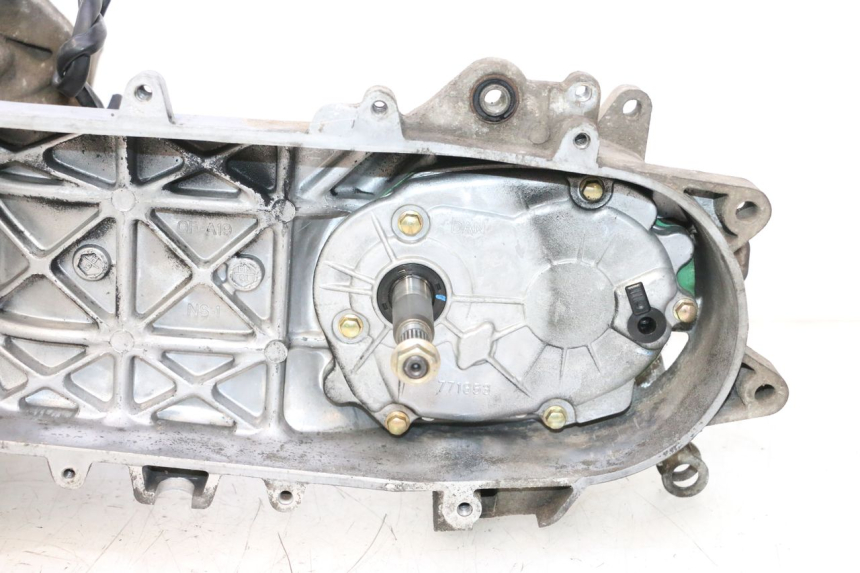 photo de MOTEUR PEUGEOT STREETZONE NAKED 2T 50 (2014 - 2018) - Points de fixation