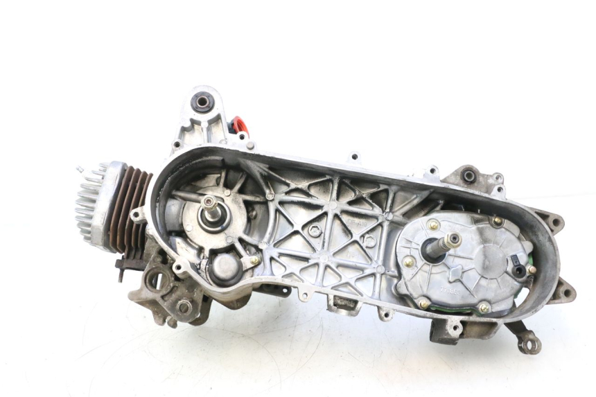 photo de MOTEUR PEUGEOT STREETZONE NAKED 2T 50 (2014 - 2018) - Points de fixation