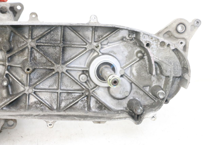 photo de MOTEUR SUZUKI BURGMAN 125 (2007 - 2014) - Zoom composants