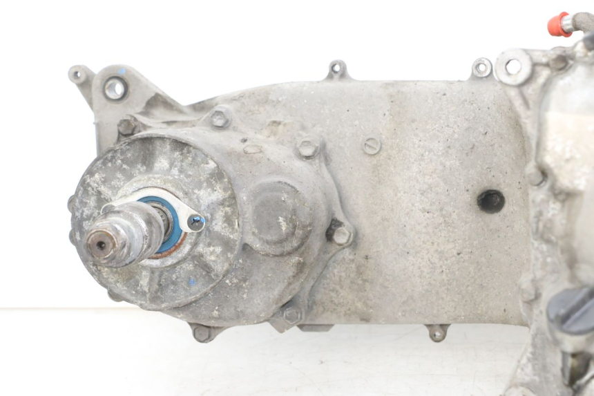 photo de MOTEUR SUZUKI BURGMAN 125 (2007 - 2014) - Points de fixation