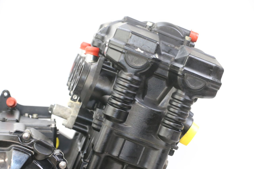 photo de MOTEUR SUZUKI GSX F GSXF 650 (2007 - 2015) - Autre angle de vue
