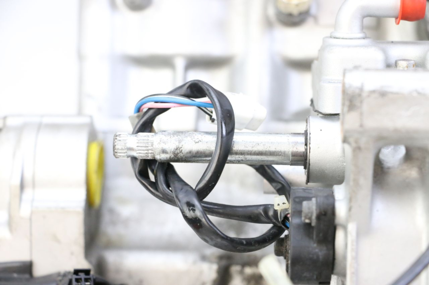 photo de MOTEUR SUZUKI GSX F GSXF 650 (2007 - 2015) - Gros plan technique