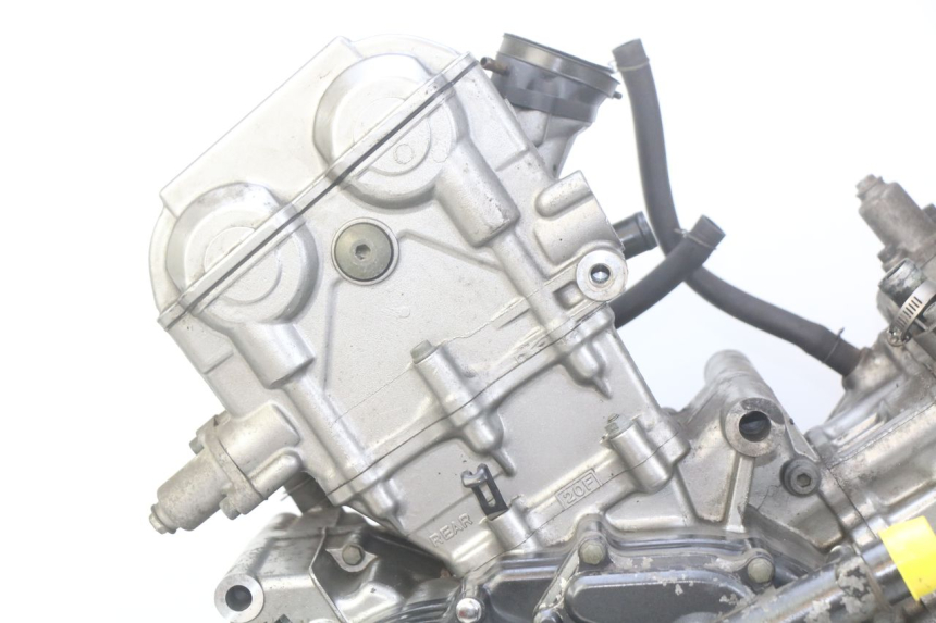 photo de MOTEUR SUZUKI SV S 650 (1999 - 2002) - Gros plan technique