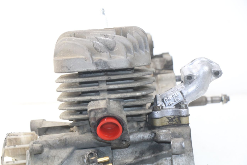 photo de MOTEUR PEUGEOT SV 80 (1993 - 1997) - Gros plan technique