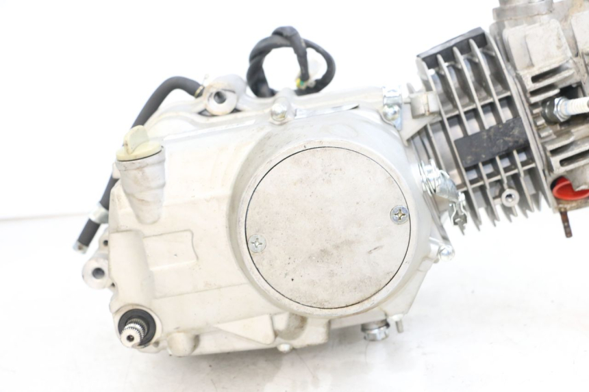 photo de MOTEUR MINI MX SX 125 - Points de fixation