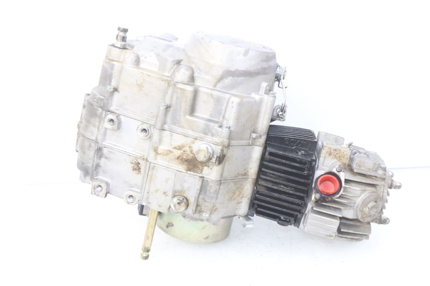 photo de MOTEUR NITRO MOTORS THUNDER 125 - Vue d’ensemble