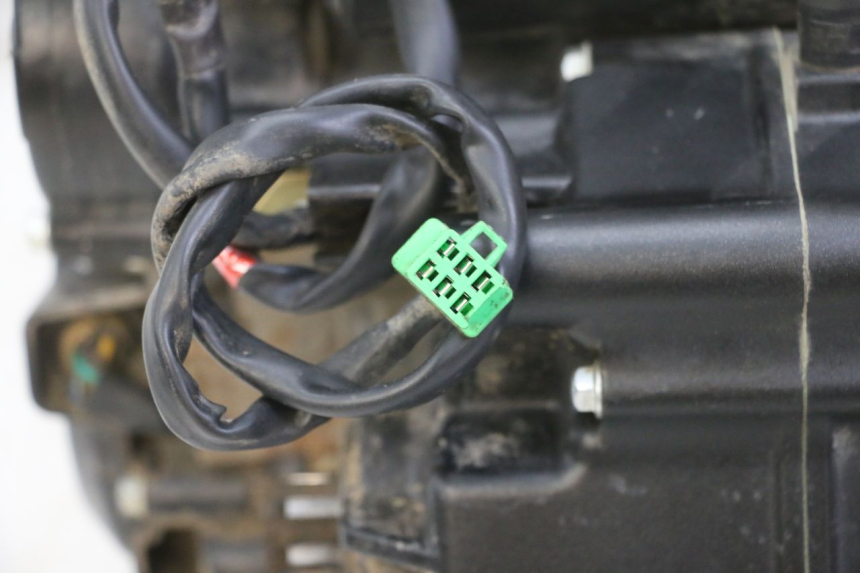 photo de MOTEUR SMALL MX THUNDER 250 - Vue rapprochée