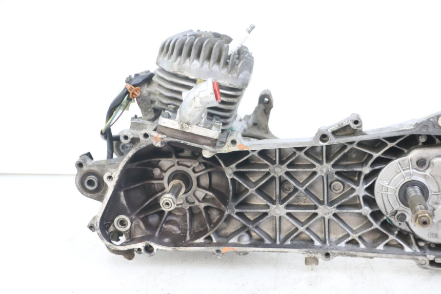 photo de MOTEUR PEUGEOT TKR TREKKER FURIOUS 50 (2005 - 2014) - Vue principale