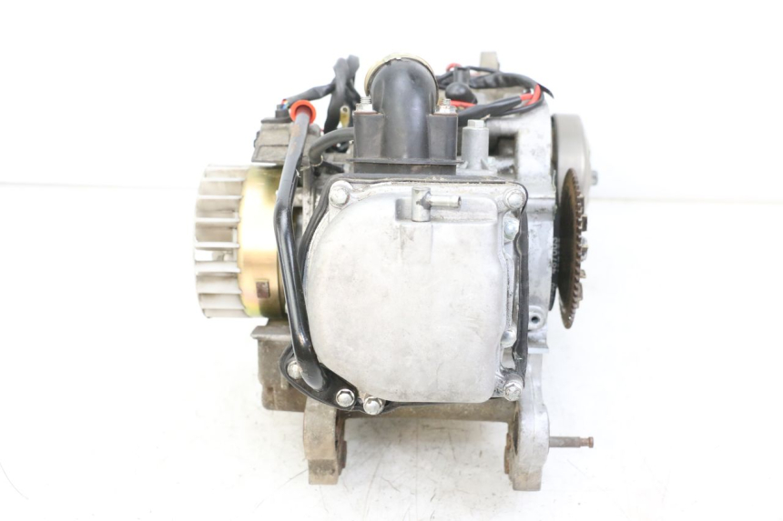 photo de MOTEUR BAOTIAN TRAVEL SPIRIT 50 (2010 - 2012) - Vue rapprochée