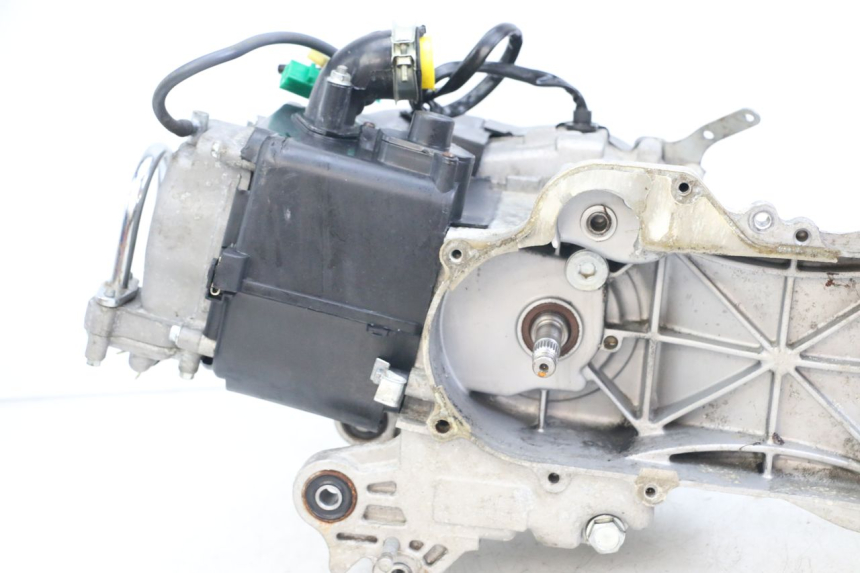 photo de MOTEUR BAOTIAN TRAVEL SPIRIT 50 (2010 - 2012) - Marquages et références