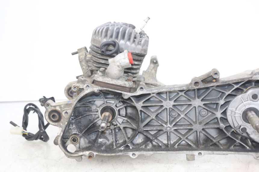 photo de MOTEUR PEUGEOT TREKKER 50 (1998 - 2004) - Zoom composants