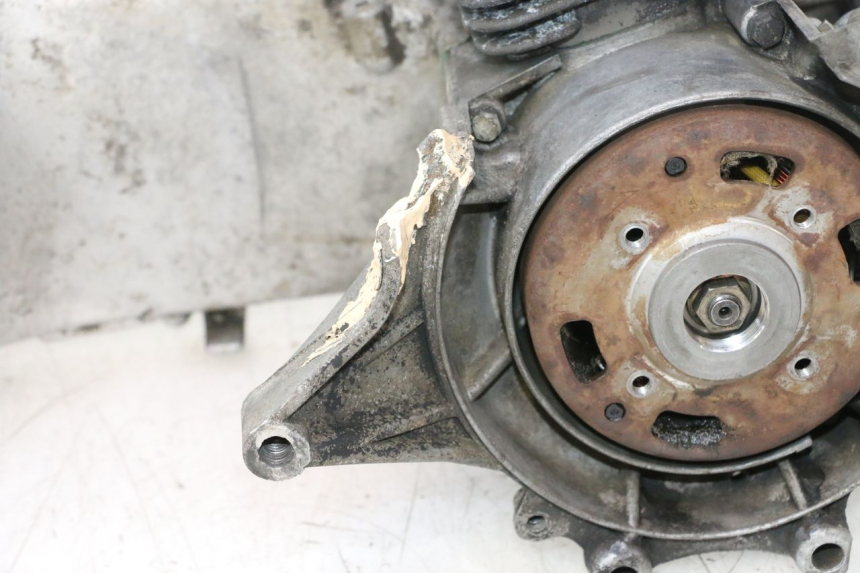 photo de MOTEUR PEUGEOT TREKKER 50 (1995 - 2004) - Détails caractéristiques