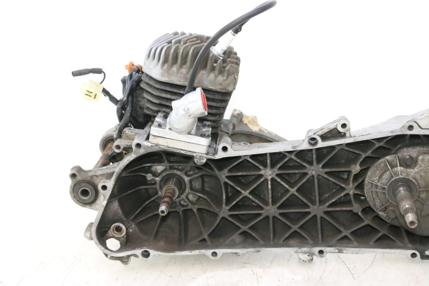 photo de MOTEUR PEUGEOT TREKKER 50 (1995 - 2004) - Vue principale