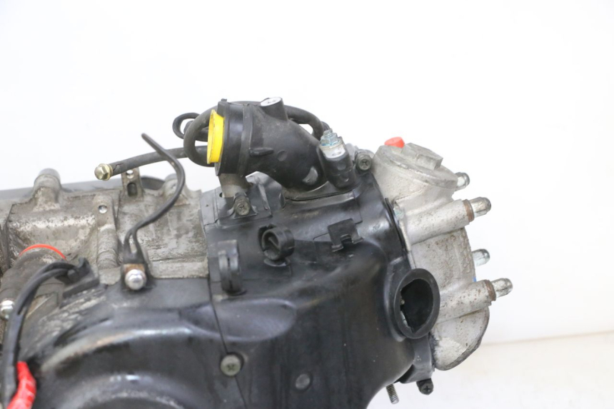 photo de MOTEUR PEUGEOT TWEET 4T 50 (2018 - 2022) - Vue rapprochée