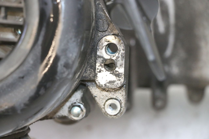 photo de MOTEUR PEUGEOT TWEET 4T 50 (2018 - 2022) - Autre angle de vue