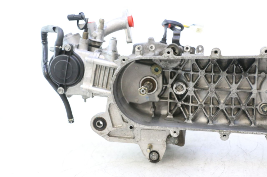 photo de MOTEUR PEUGEOT TWEET 4T 50 (2018 - 2022) - Focus structure