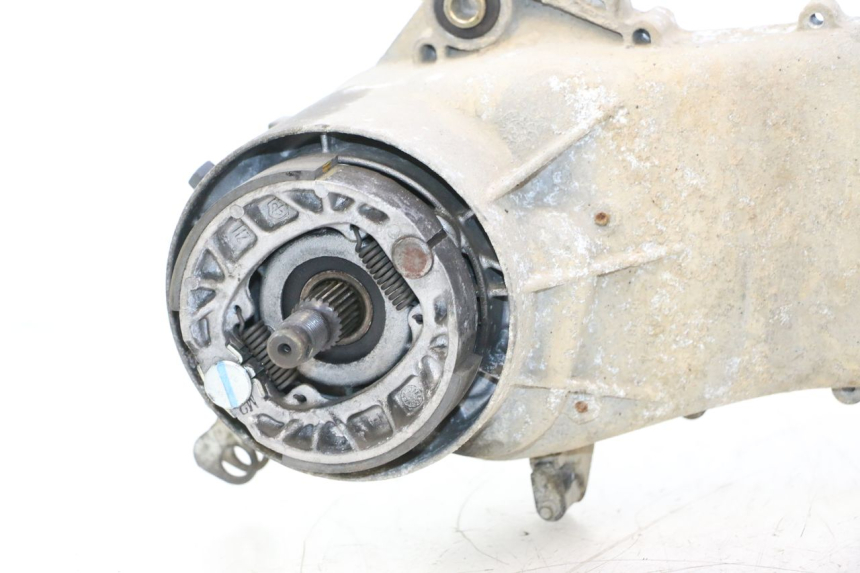 photo de MOTEUR PIAGGIO TYPHOON 50 (2000 - 2009) - Vue rapprochée