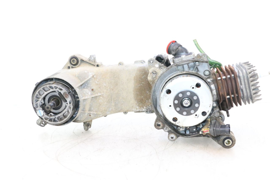 photo de MOTEUR PIAGGIO TYPHOON 50 (2000 - 2009) - Angle alternatif