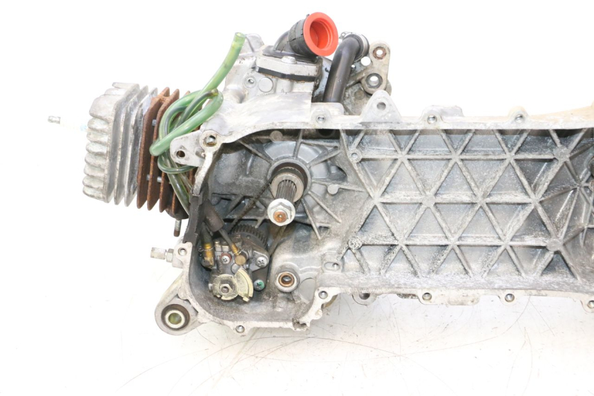 photo de MOTEUR PIAGGIO TYPHOON 50 (2000 - 2009) - Zoom état d’usage