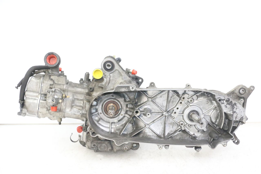 photo de MOTEUR SUZUKI UH BURGMAN 125 (2002 - 2006) - Vue principale