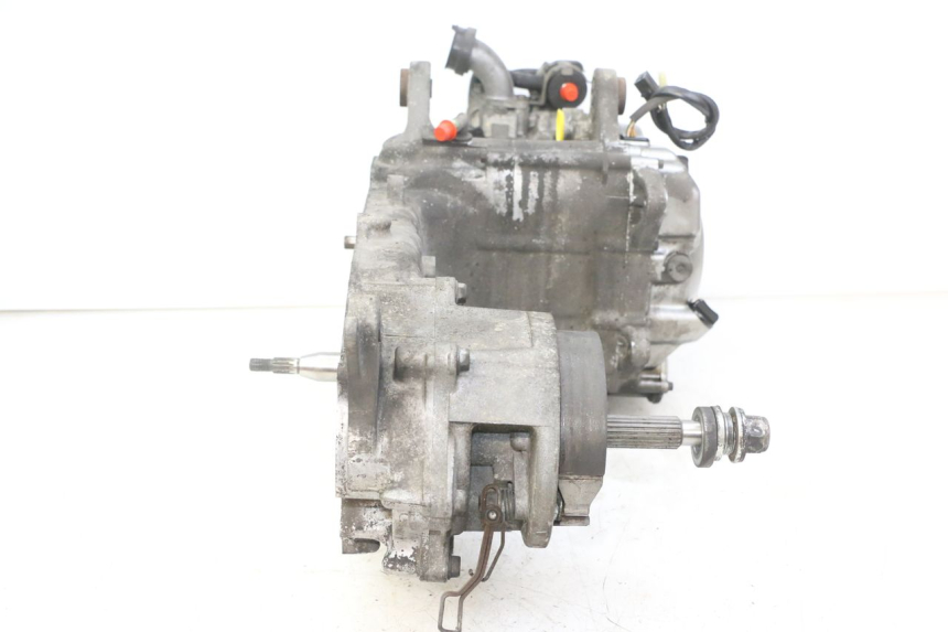 photo de MOTEUR SUZUKI UH BURGMAN 125 (2002 - 2006) - Vue rapprochée