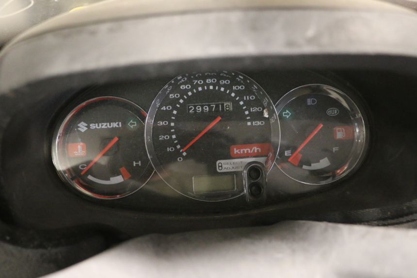 photo de MOTEUR SUZUKI UH BURGMAN 125 (2002 - 2006) - Vue principale