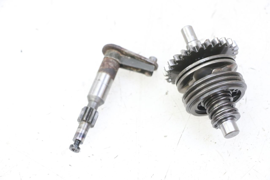 photo de MOTEUR VALVE ECHAPPEMENT HONDA MTX TC02 125 (1987 - 1989) - Détail de la pièce