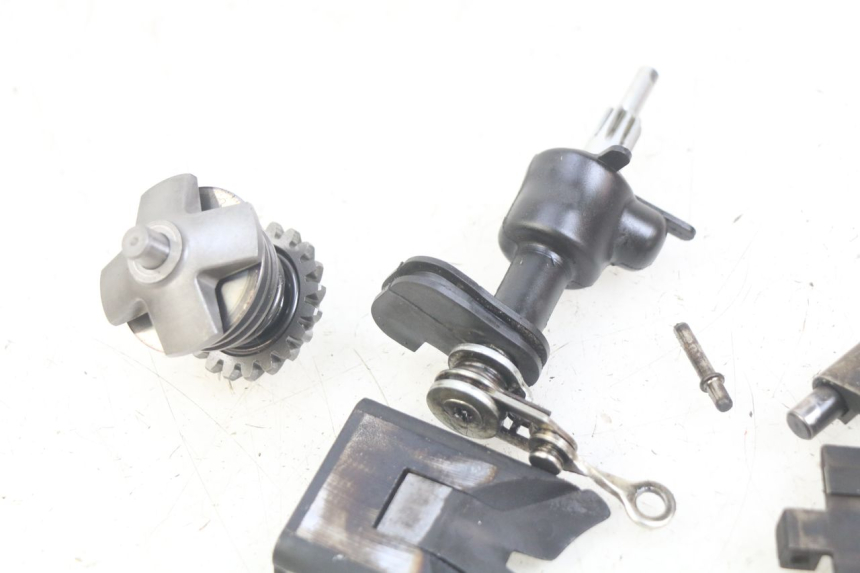 photo de MOTEUR VALVE ECHAPPEMENT KAWASAKI KX 85 (2001 - 2013) - Vue d’ensemble